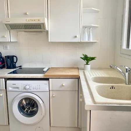 Apartment A 100 M De La Avec Clim Et Balcon